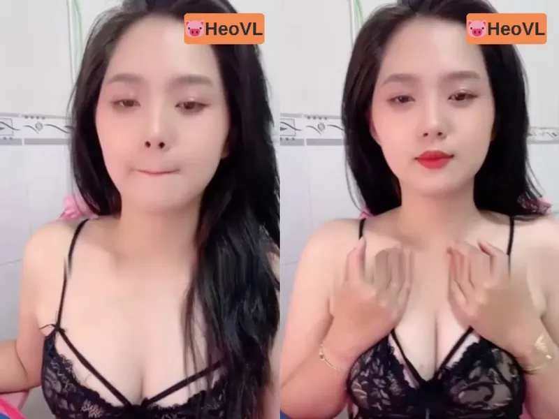 Con ghệ răng khểnh khoe cậu bé tròn trắng